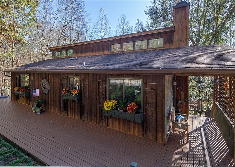 1st image of 70 Sosebee Dr