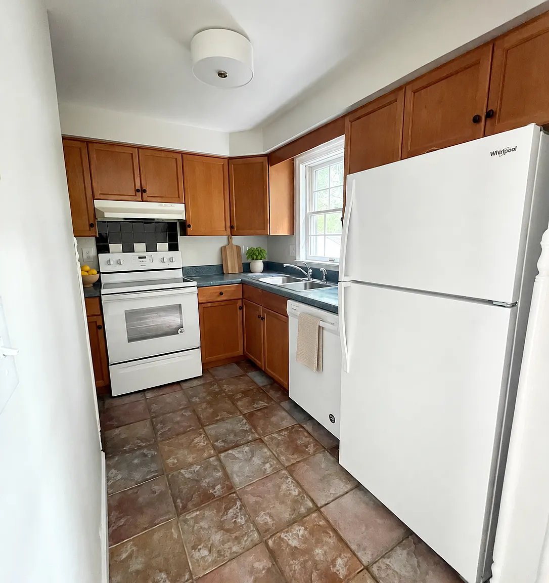 2 bed, 1.5 bath, 1100 sqft, $2,800 — Photo 4