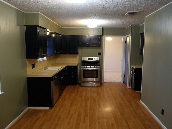 5th image of 1722 Tulane Dr