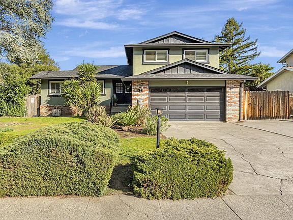 2nd image of 115 San Luis Way