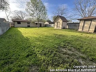 208 Michelle Dr — Photo 17