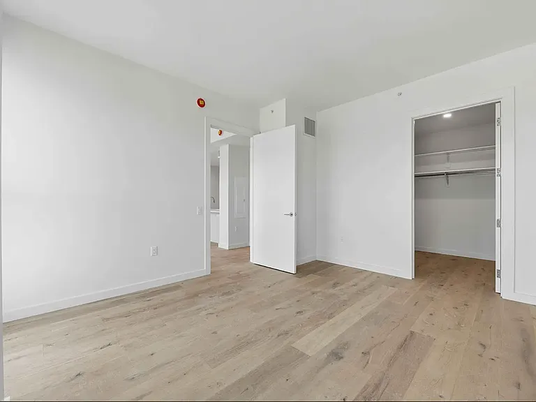636 W 158th St #10G — Photo 8