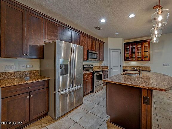 5th image of 3276 Chestnut Ridge Way