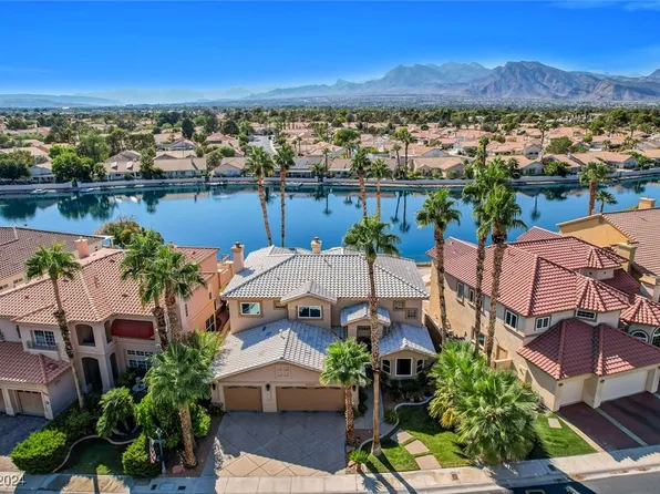 2485 Sun Reef Rd, Las Vegas, NV 89128