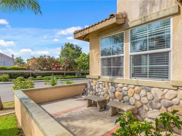 7388 Elderberry Ct, Fontana, CA 92336