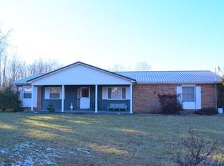 967 Old Grandview Rd, Beaver, WV 25813