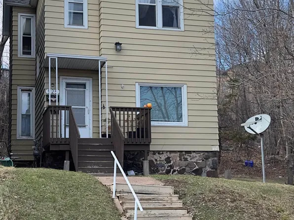 525 W 4th St, Duluth, MN 55806