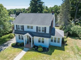 43 Greenacre Ave, Longmeadow, MA 01106