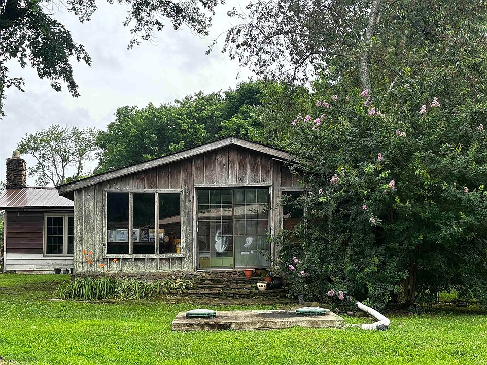 1st image of 5 Dehart Ln