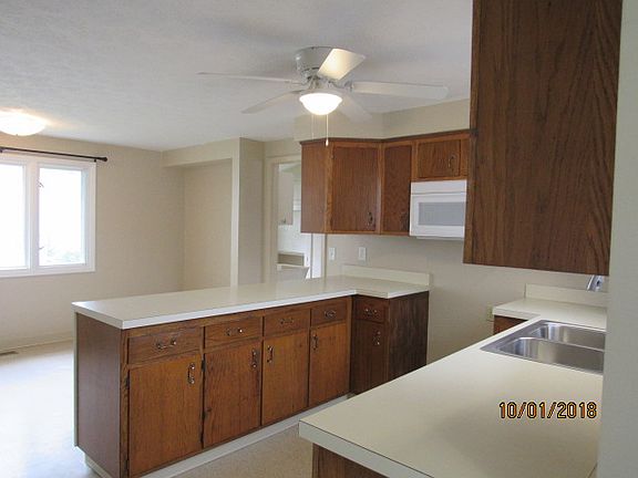 4th image of 9163 Milford Dr