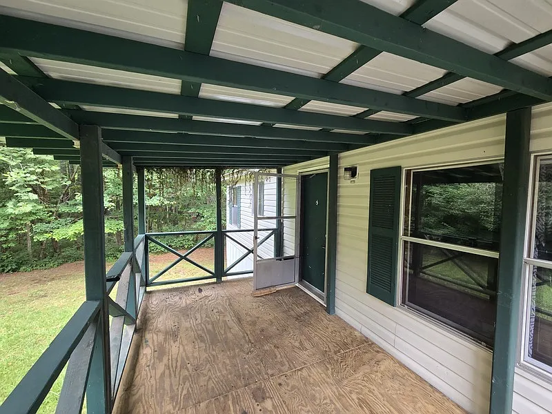 3 bed, 2.0 bath, 1400 sqft, $1,395 — Photo 3