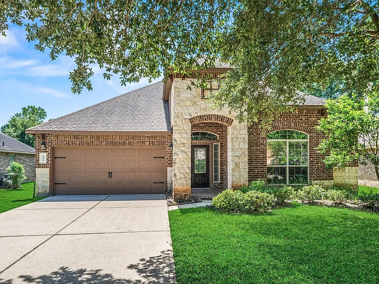 2406 Winter Trail Dr — Photo 2