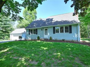 40 Harvest Ln, Glastonbury, CT 06033