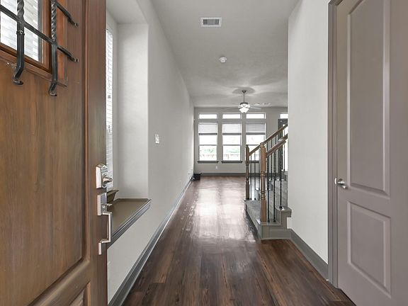 4th image of 38 Aventura Pl