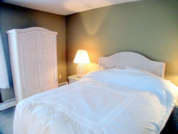 5th image of 9400 Roberts Ave APT 107