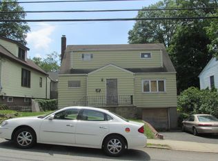 628 Elm Ave, Ridgefield, NJ 07657