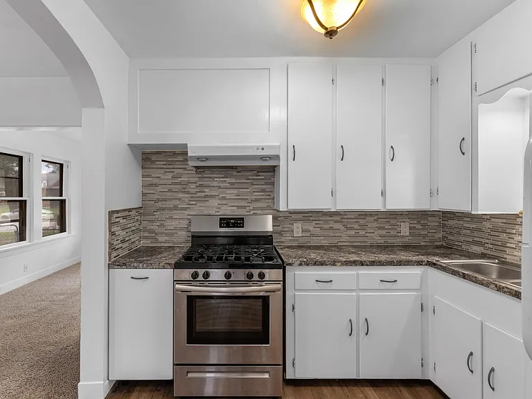 512 Gale St — Photo 22