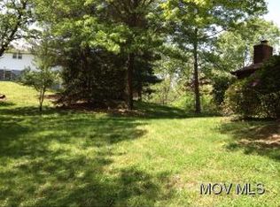 1610 Woodland Dr, Vienna, WV