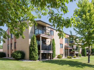 1220 28th Ave S, Moorhead, MN 56560