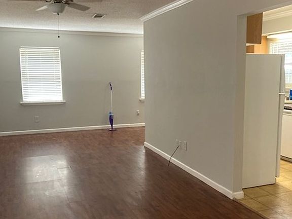 2nd image of 499 Weaver Ave