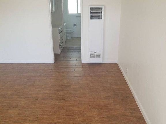 4th image of 2231 E 1st St APT 7