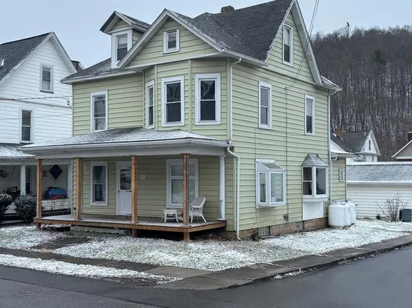 905 Weigle St, Hooversville, PA 15936