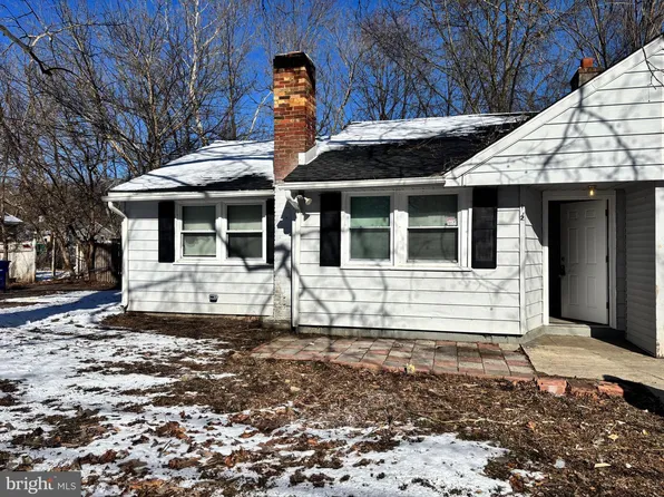 162 Kinsley Rd, Pemberton, NJ 08068
