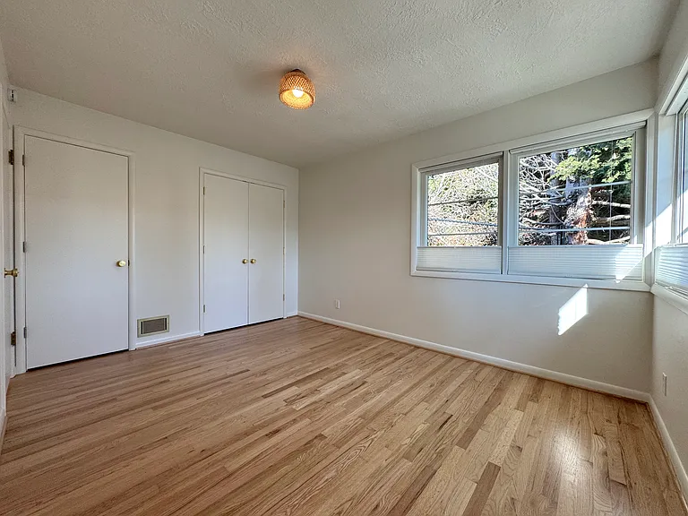 807-817 SE 29th Ave — Photo 9
