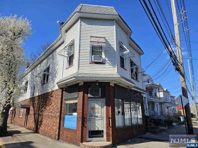 59 Locust Ave, Wallington, NJ, 07057