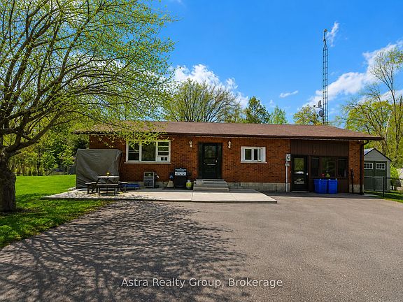 2nd image of 21 Sackitt Rd