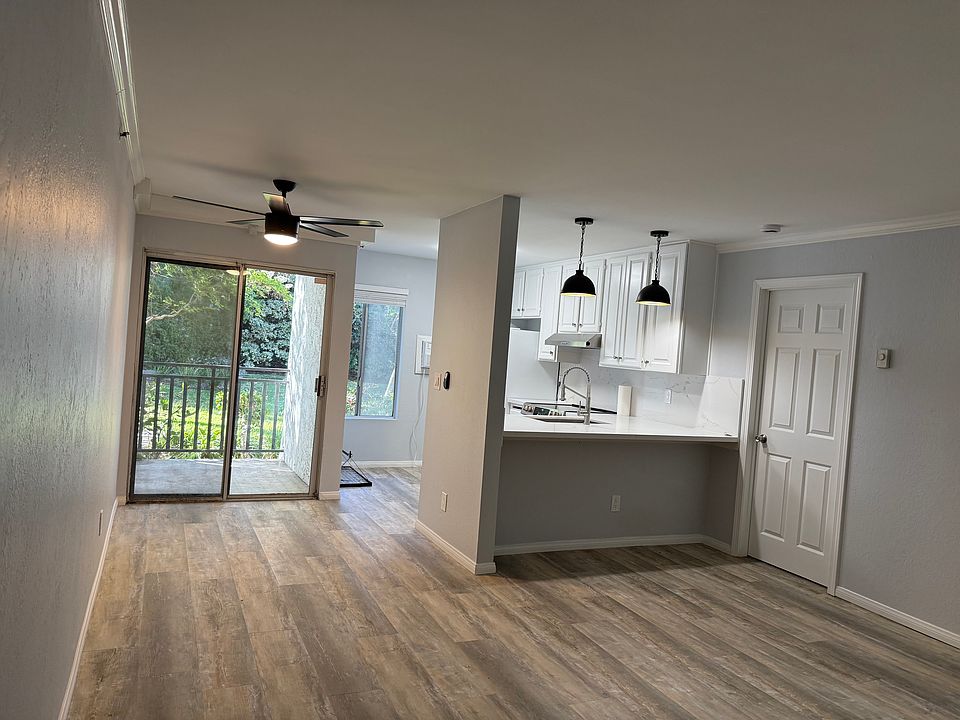 1st image of 7500 Parkway Dr Unit 100