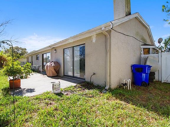 4th image of 2240 Chadbourn Ct