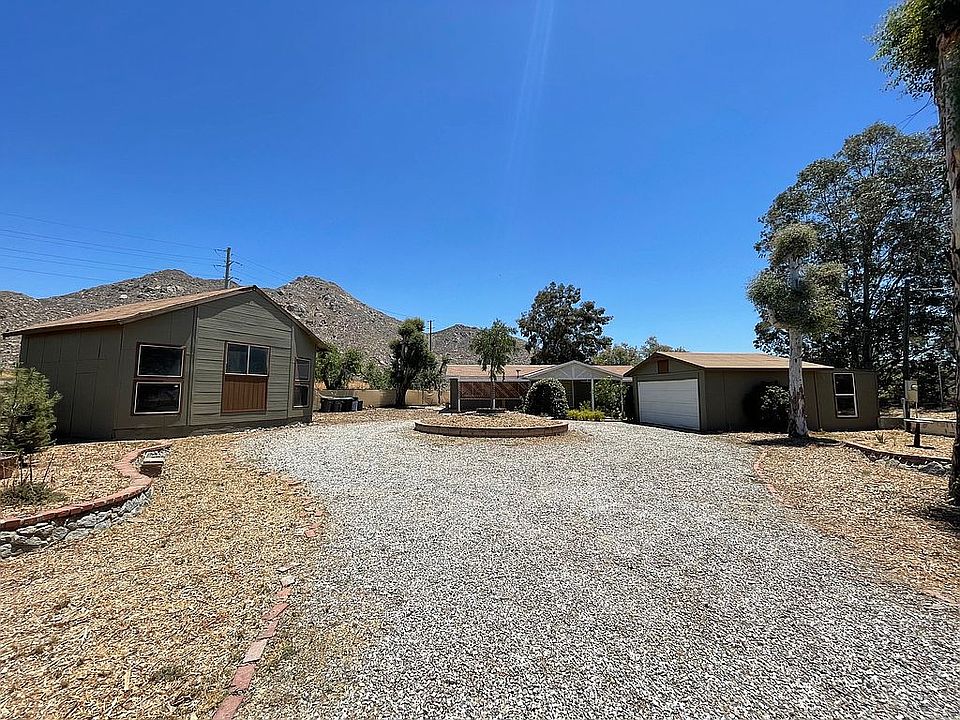 2nd image of 27490 Briggs Rd