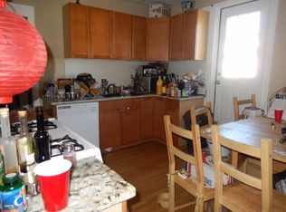 28 Monmouth St #3L, Boston, MA 02128