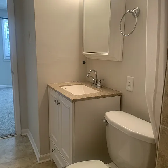 Ground level bedroom with full bath