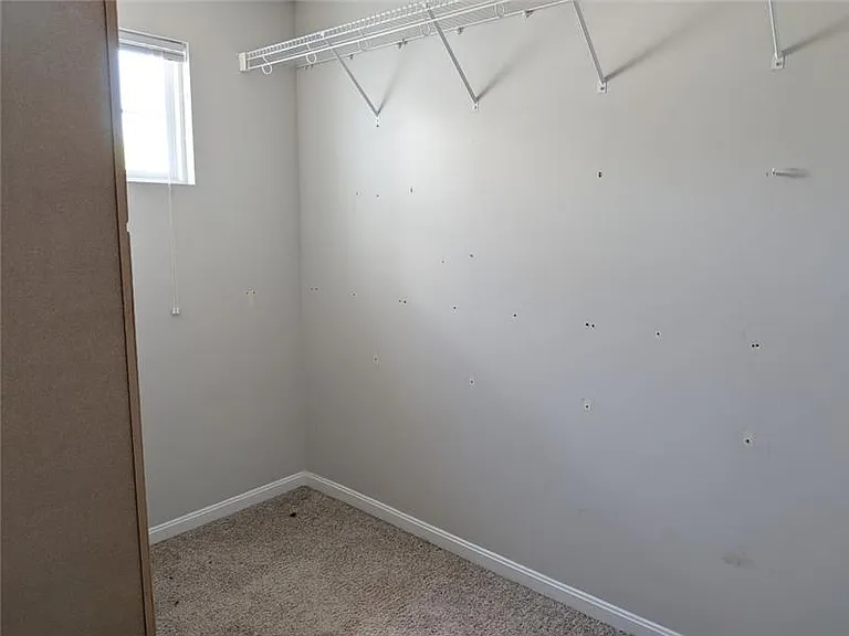 2099 Commons Cir — Photo 9