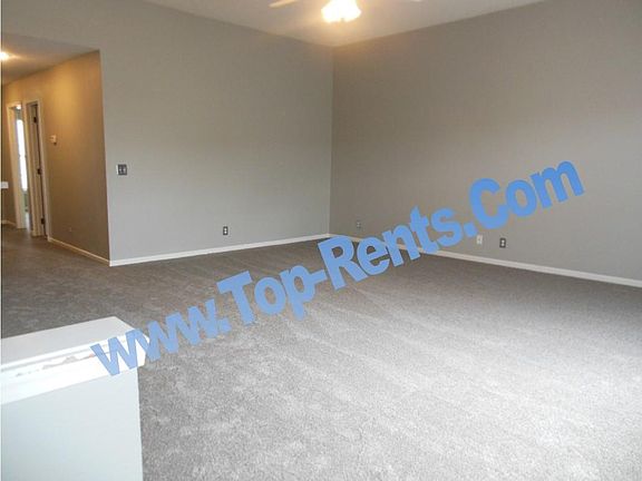 4th image of 18521 Mulberry Ct