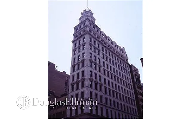 Rented by Douglas Elliman | media 23