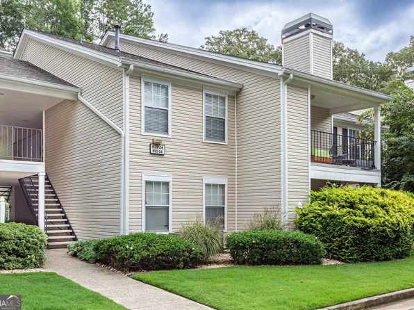 823 Ridgefield Dr, Peachtree City, GA 30269