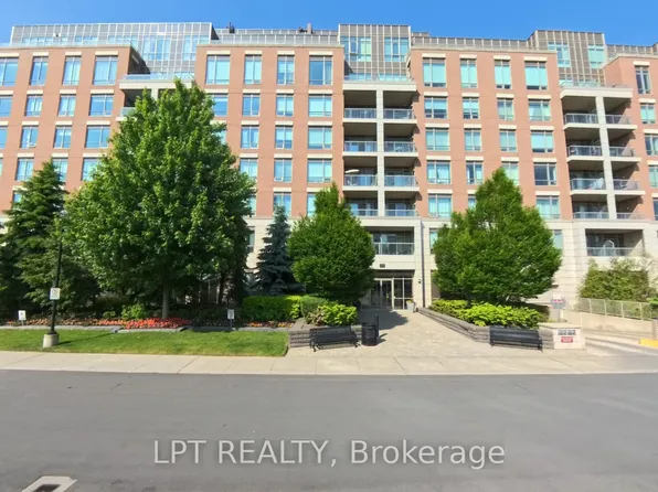 2470 Prince Michael Dr #703, Oakville, ON L6H 0G9