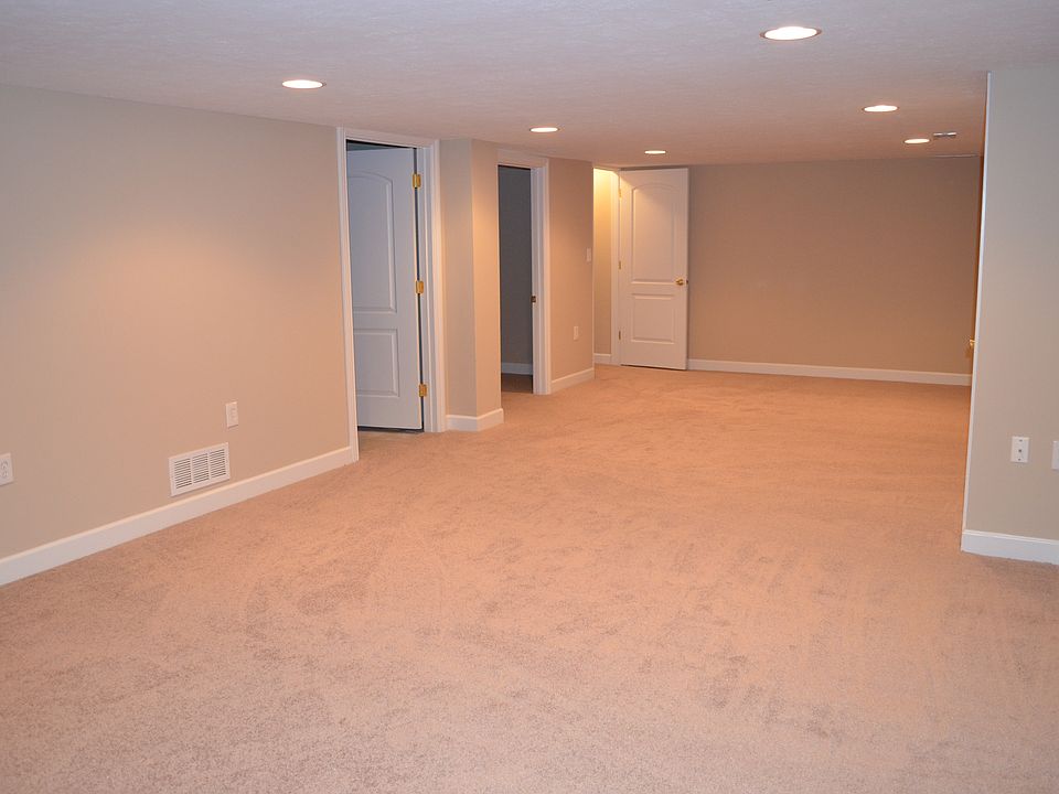 1st image of 930 Dawn Ct