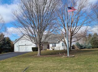 9532 E Marquand Dr, Rochelle, IL 61068