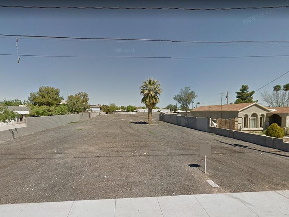 1st image of 706 E Marilyn Ave