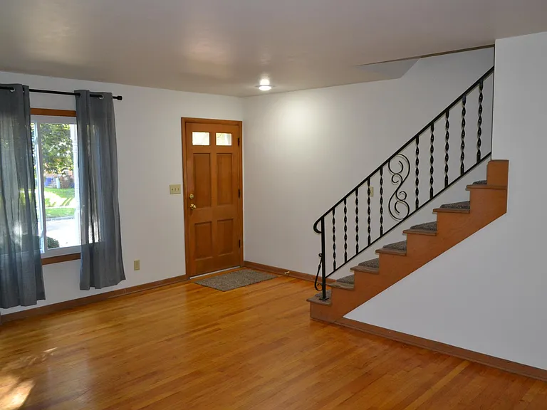 3302 Darwood Dr — Photo 5