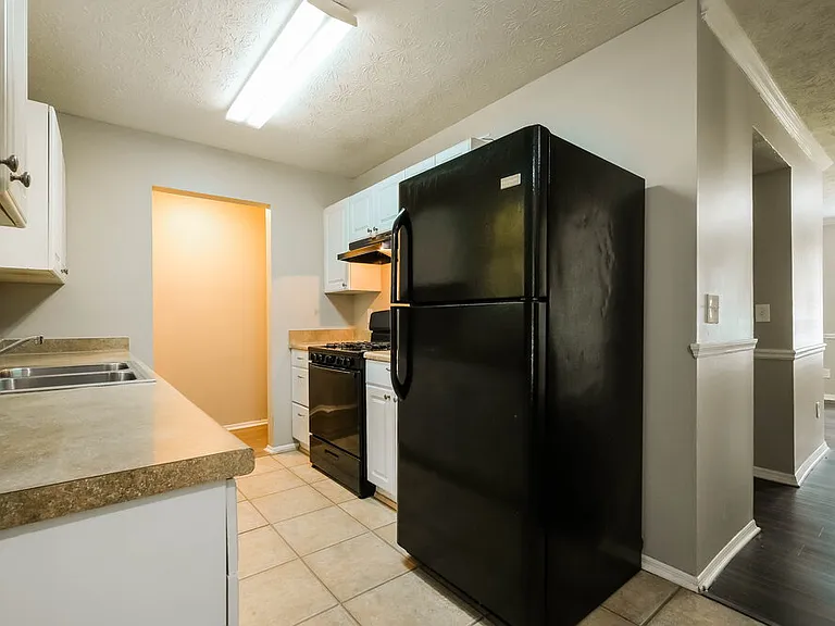 4707 Greenway Rd — Photo 8