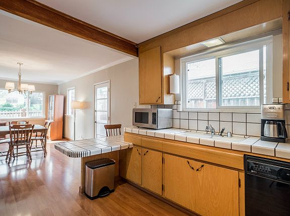 5th image of 1181 Fernside St