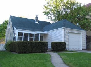 9031 W Vincent Pl, West Allis, WI 53214