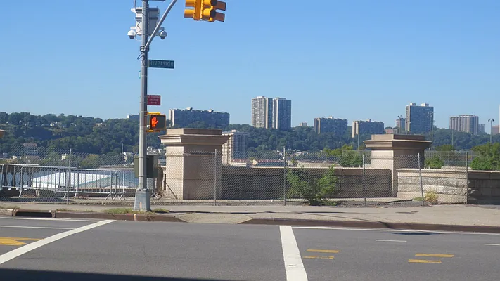 Rented by Bohemia Realty Group | media 32