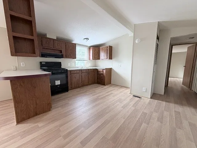 3 bed, 1216 sqft, $1,093 — Photo 2