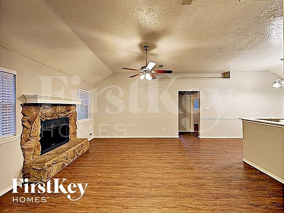 2nd image of 22914 Sherioaks Ln